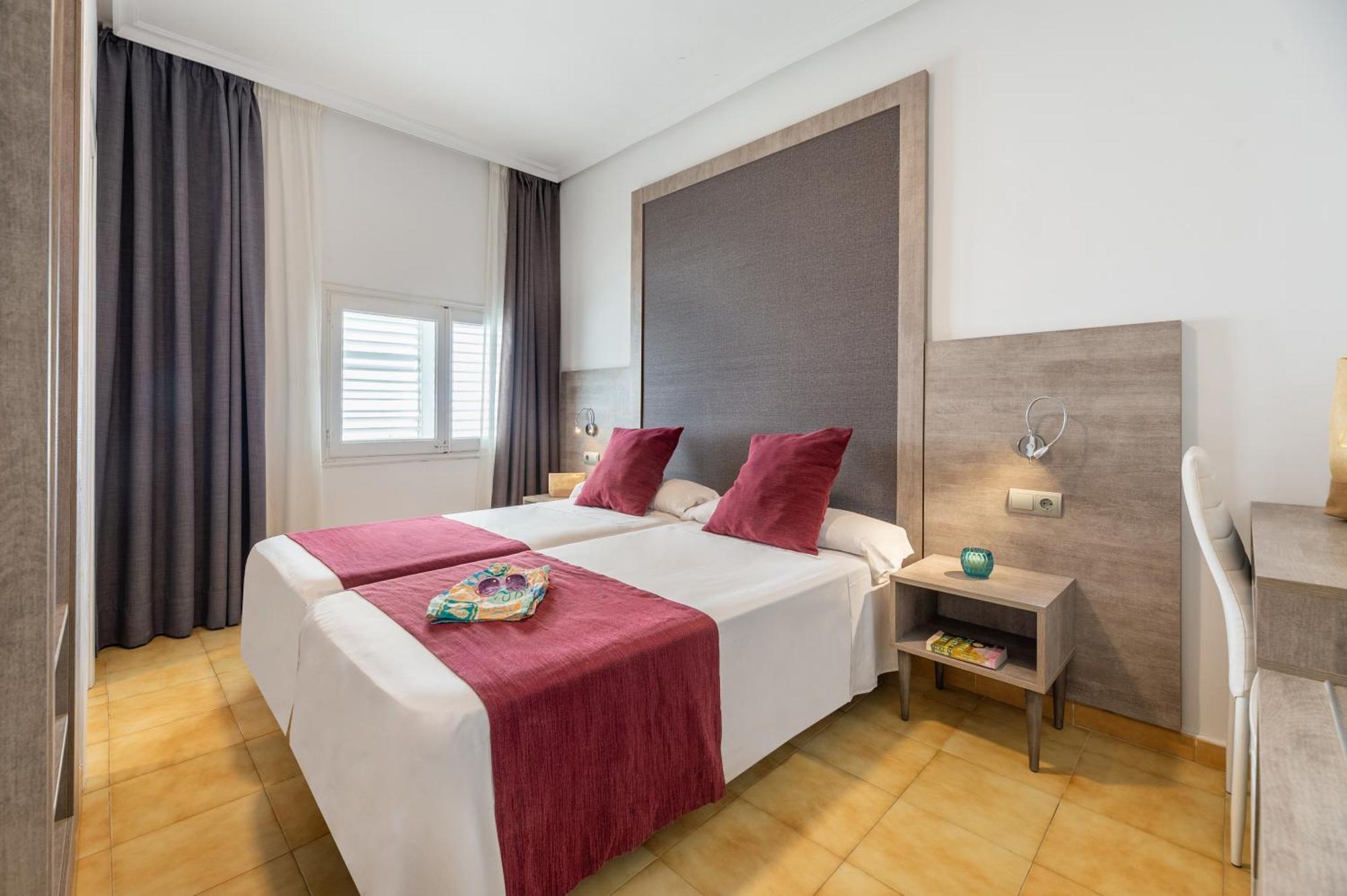 Hotel Vibra Marco Polo II - Adults Only Сан-Антонио-Абад Экстерьер фото
